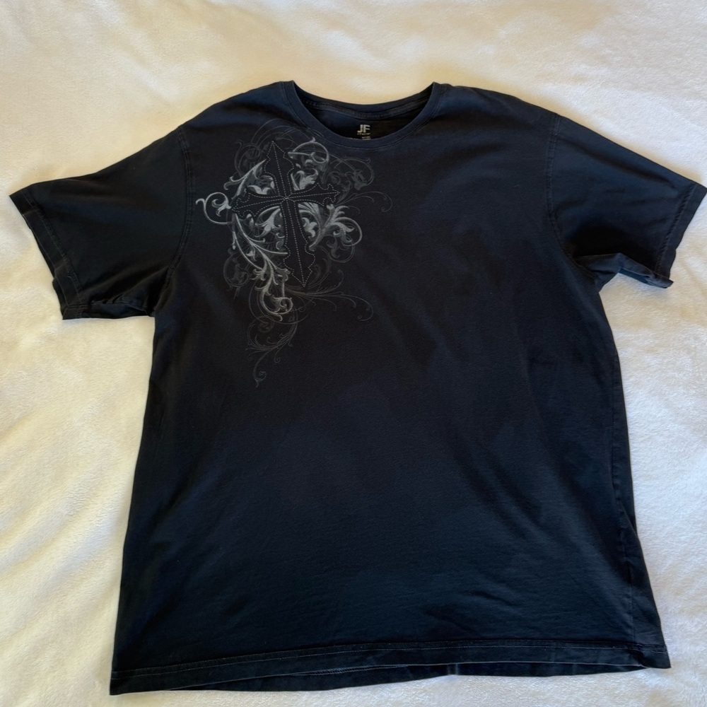 Cross tee